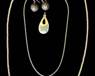 Sterling Silver Crushed Turquoise Pendant, Earrings, And 30 Chain 30.94g Total