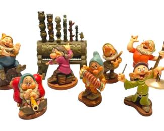 Walt Disney Classics Collection Figurines  Seven Dwarfs  Pipe Organ
