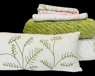 Pink And Green Bedding With Matching Blanket And Pillow Cases