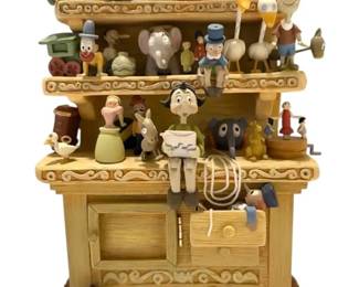 Pinocchio Geppettos Toy Hutch Walt Disney Classics Collection Figurine