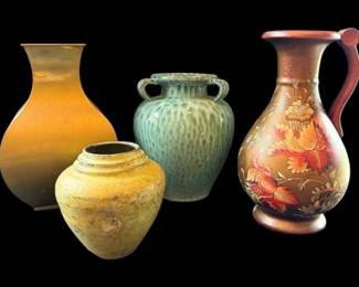 4 Decorative Vases