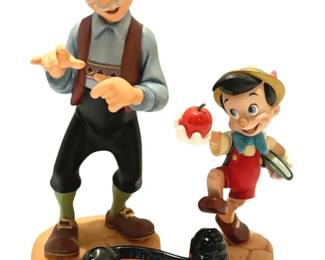 Pinocchio Walt Disney Classics Collection Figurines  Geppetto, Pinocchio,  Opening Title