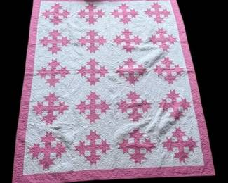 Pink  White Quilt 64.5 x 77 