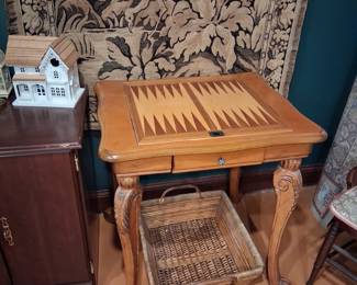 backgammon table