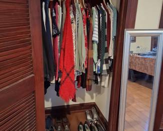 Women's Clothing Size Large