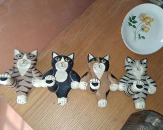Several cat related collectibles