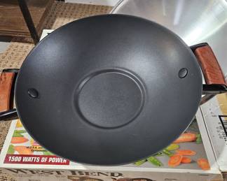 West Bend Quart Electric Wok second image