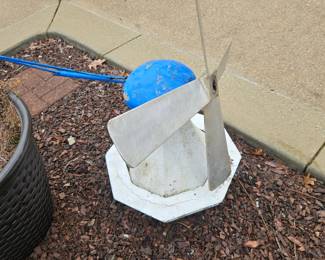 Lehmans Mole Chasing Windmill second image