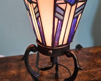 Art Deco Tiffany-Style Stained Glass Table Lamp