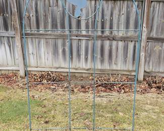 Metal Garden Trellis with Bird Silhouette