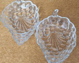 Vintage Anchor Hocking Clear Glass Grape Cluster Candy Dish