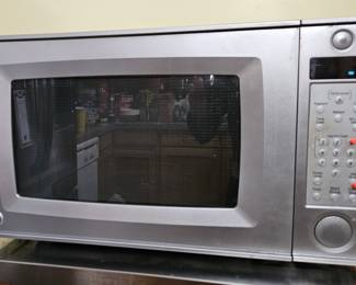 GE JES2251SJ 2.2 Cu. Ft. Stainless Steel Countertop Microwave Oven