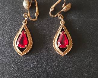 Vintage Teardrop Red Stone Dangle Earrings