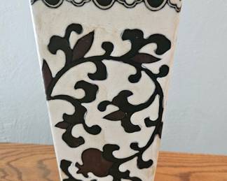 Vintage Chinese Cizhou Kiln Style Vase with Floral Motif