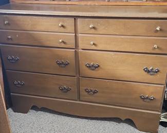 Ethan Allen Heirloom Maple Dresser