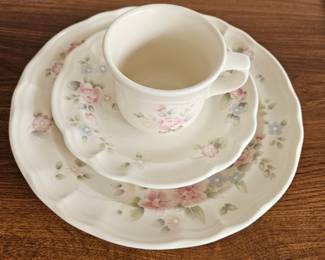 Pfaltzgraff Tea Rose Tea Cup and Saucer Set