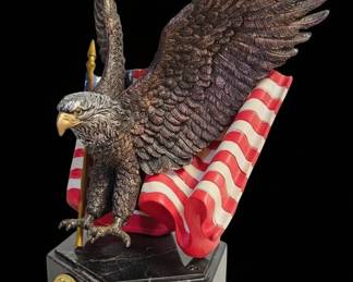 Bradford Exchange Pride of America Veterans Tribute Sculpture third image