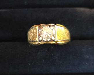 Mens LIND K HGE Solitaire Ring with Textured Band