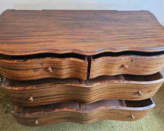 Antique Mahogany Serpentine Chest third image