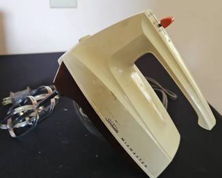 Sunbeam Mixmaster Hand Mixer