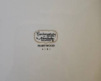 Noritake Marywood Dinnerware piece set third image