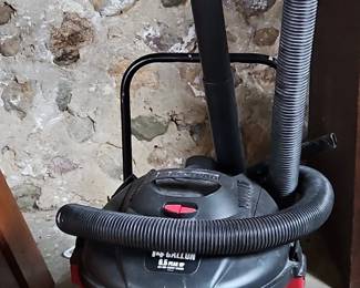 Heavy Duty Wet or Dry Vacuum