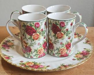 Royal Albert Old Country Roses Teacups and Saucer