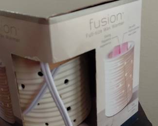 Fusion FullSize Wax Warmer by Lillian second image
