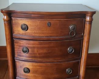 Bow Front Mahogany Nightstand