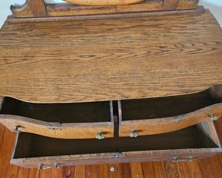 Tiger Oak Serpentine Dresser with Mirror second image