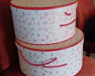 Vintage Hat Box Set third image