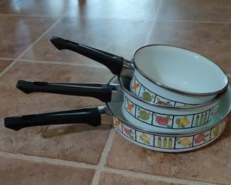 Vintage Enamelware Pots and Pan Set third image