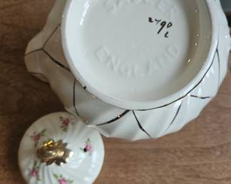 Vintage Sadler Teapot with Roses second image