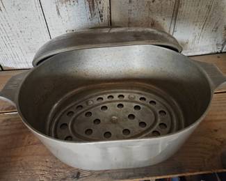 Magnalite Roaster Dutch Oven second image
