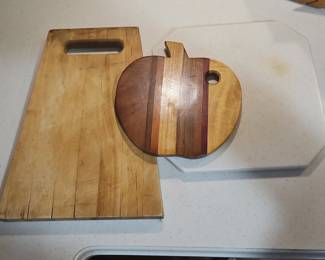Wooden cutting boards set