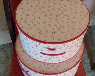 Vintage Hat Box Set second image