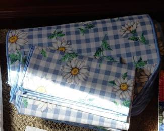 Set of Blue Gingham Daisy Placemats and Napkins