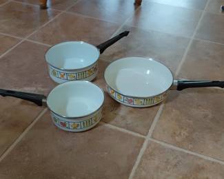 Vintage Enamelware Pots and Pan Set