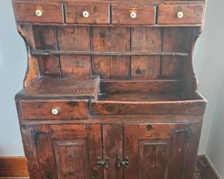 Pine Dry Sink with Hutch