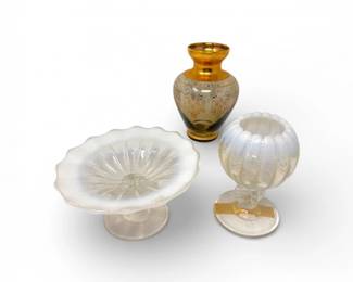 86 MuranoGoldOverlayVaseOpalescentCompoteBeadedGlassVase