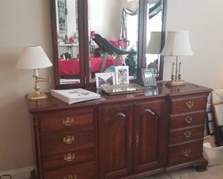 Thomasville Chippendale Triple Dresser w/ Mirror