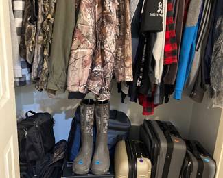 Hunting Camo Jackets,Boots , Cowboy Jerseys and Luggage