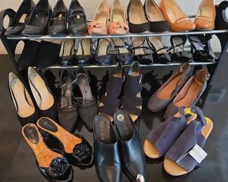 Womens Sizes 8.5  9 Shoes