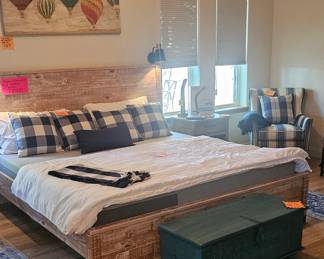 Second master bedroom in main house