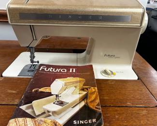 Singer Futura II Sewing Machine