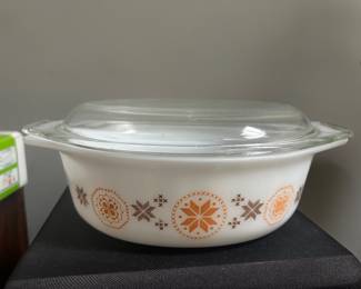 Pyrex Town and Country Casserole Dish
