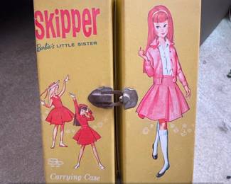 Vintage Skipper Carrying Case with Doll and Accessories second image