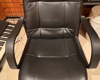 Black Faux Leather Office Chair with Casters