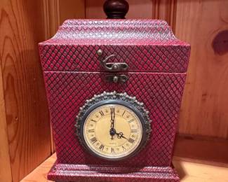 Vintage Jewelry Box Style Mantel Clock