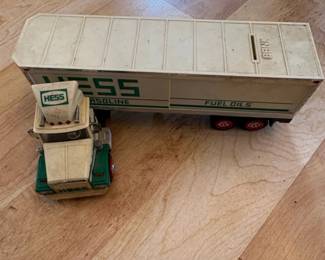 Hess s Fuel Oil Tanker Truck Bank
